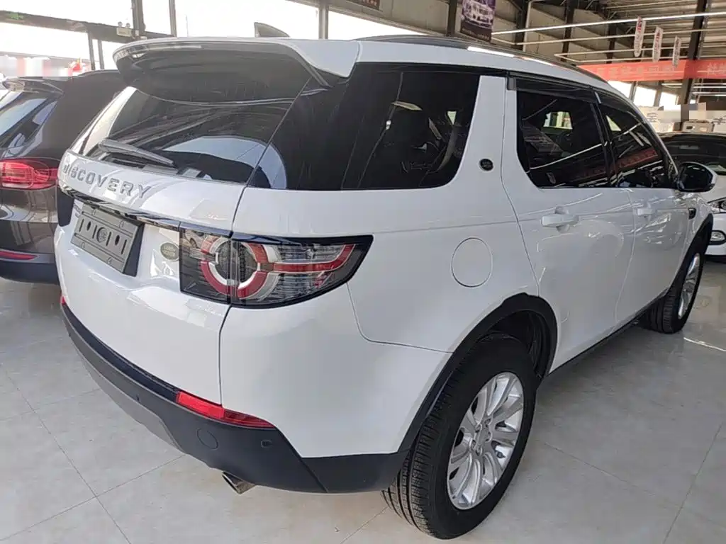 Land Rover Discovery Sport — миниатюра 7