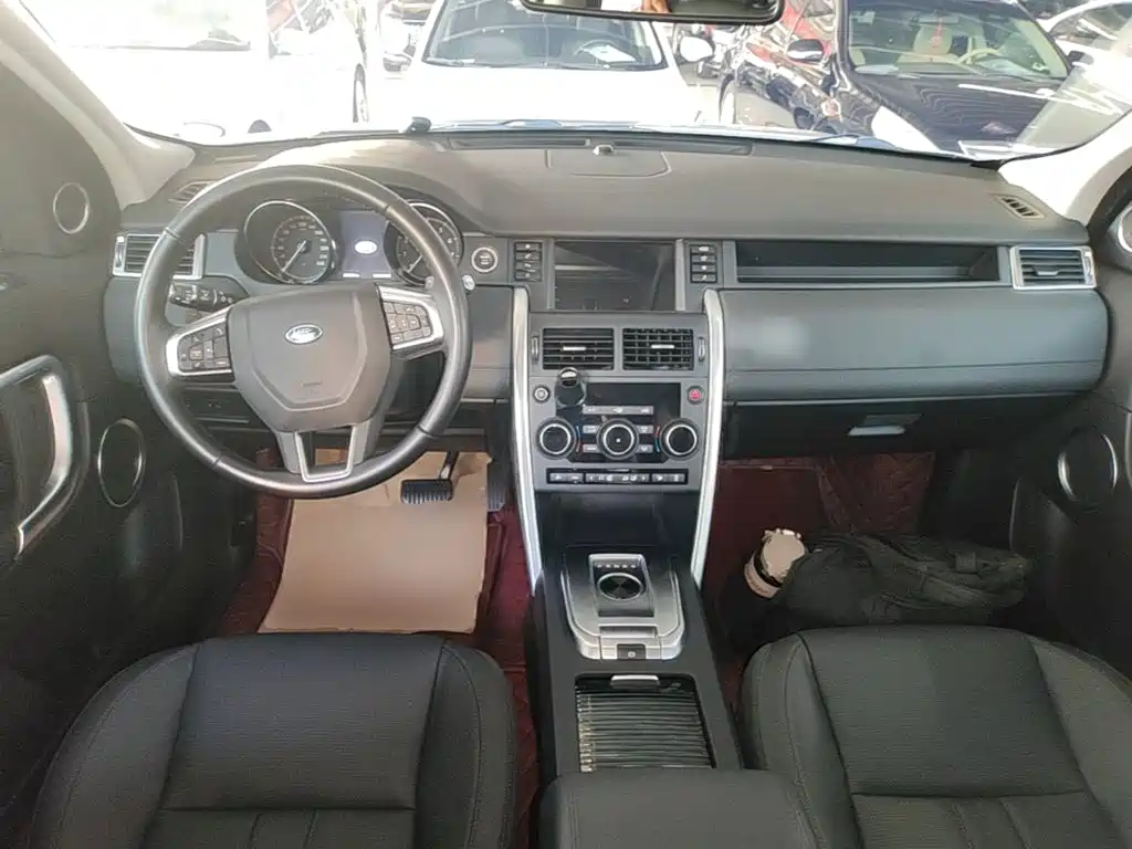 Land Rover Discovery Sport — миниатюра 10