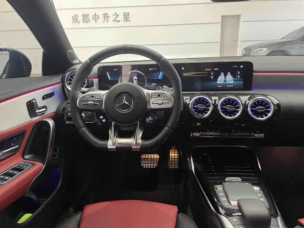 MERCEDES-BENZ CLA AMG