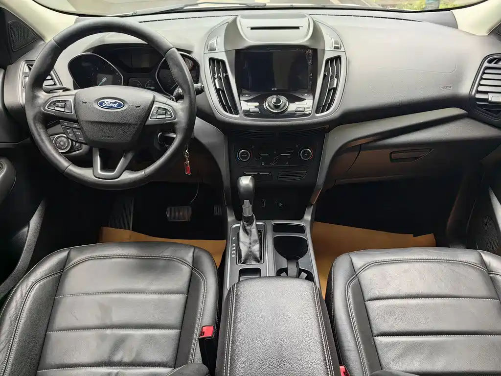Ford Kuga — миниатюра 9