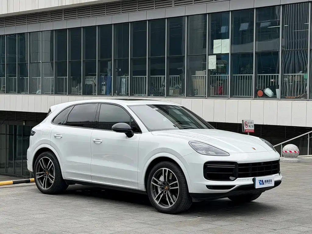 Porsche Cayenne — миниатюра 4