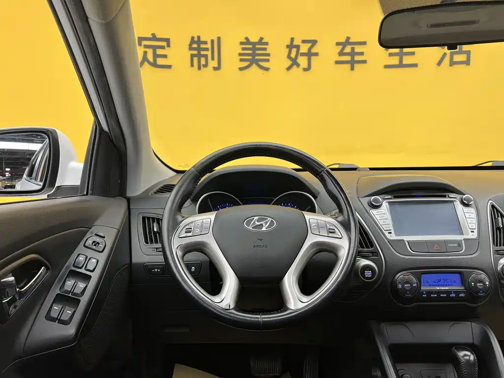 Hyundai BAIC Hyundai ix35 ix35 2013 2.0L AT GLS V