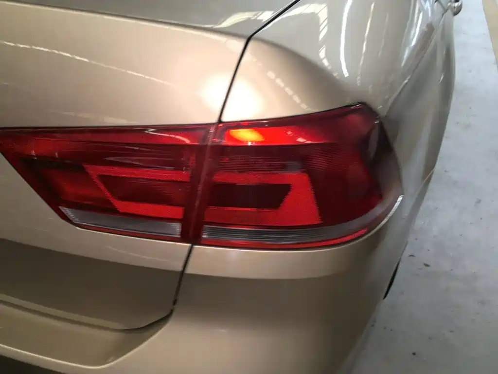 Volkswagen Santana — миниатюра 8