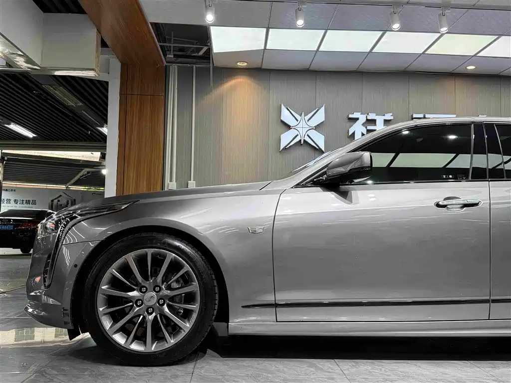 Cadillac CT6 — миниатюра 5
