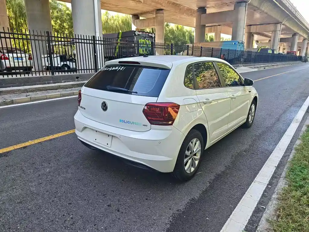 Volkswagen Polo — миниатюра 4