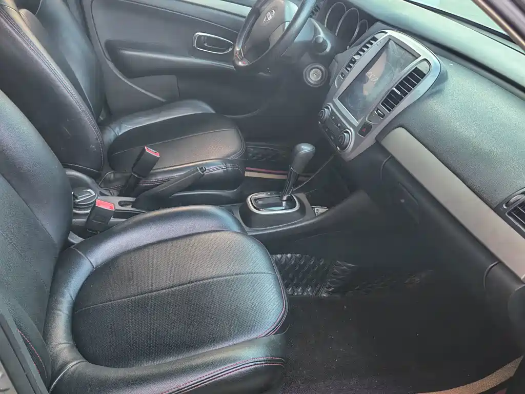 Nissan Sylphy — миниатюра 6