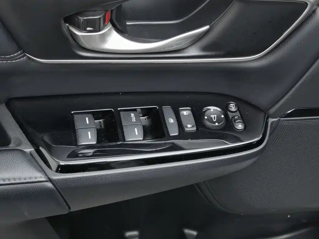 Honda CR-V — миниатюра 9