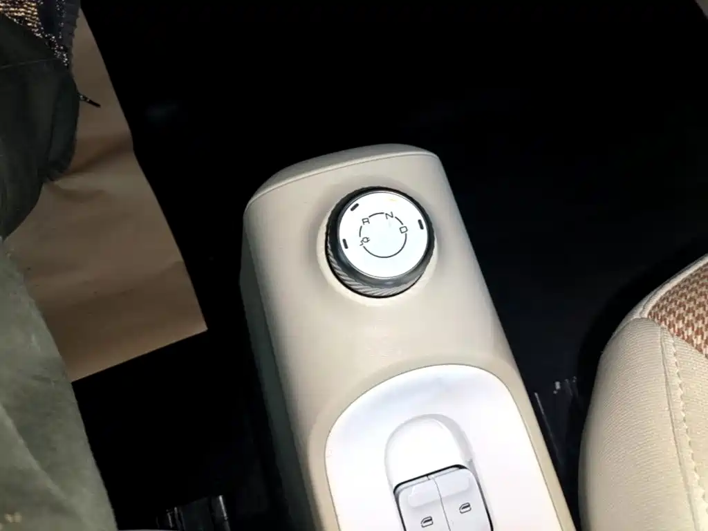 Wuling MINIEV — миниатюра 14