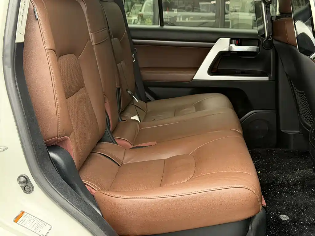 Toyota Land Cruiser — миниатюра 14