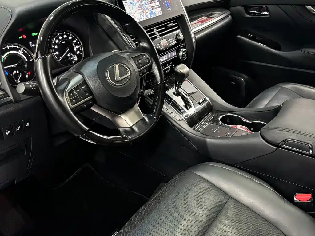 Lexus LM — миниатюра 10