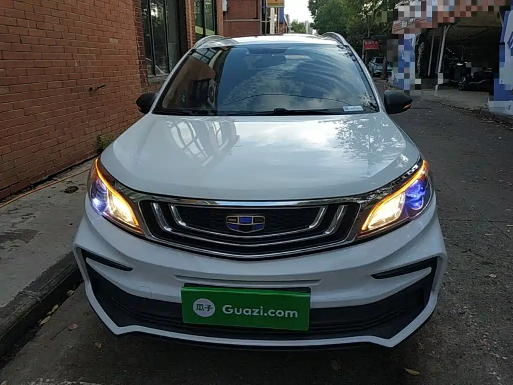 Geely Vision X3 — миниатюра 3