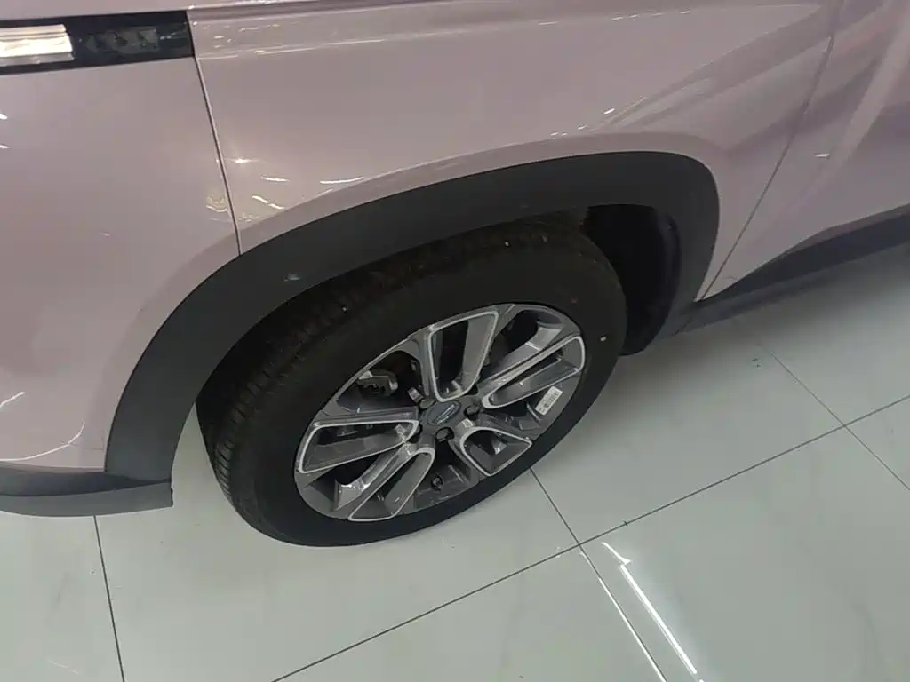 Geely Icon — миниатюра 23