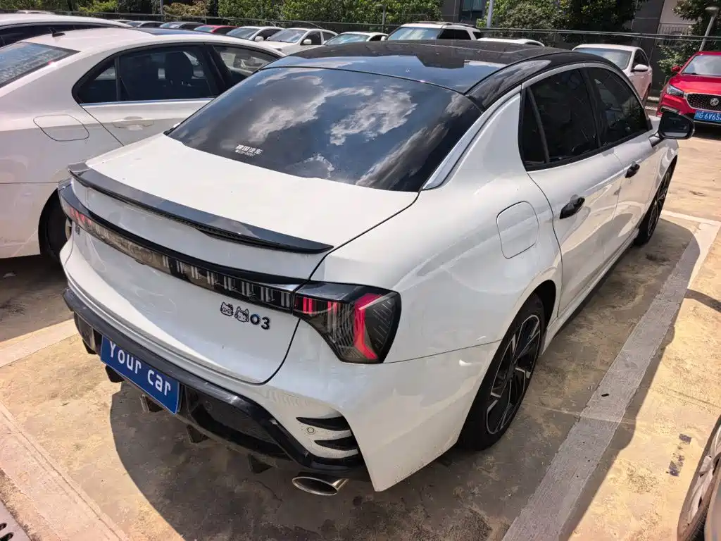Lynk & Co 03 — миниатюра 6