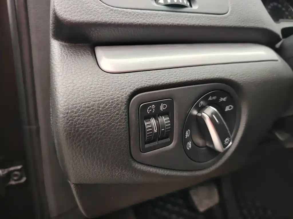 Volkswagen Sharan — миниатюра 20