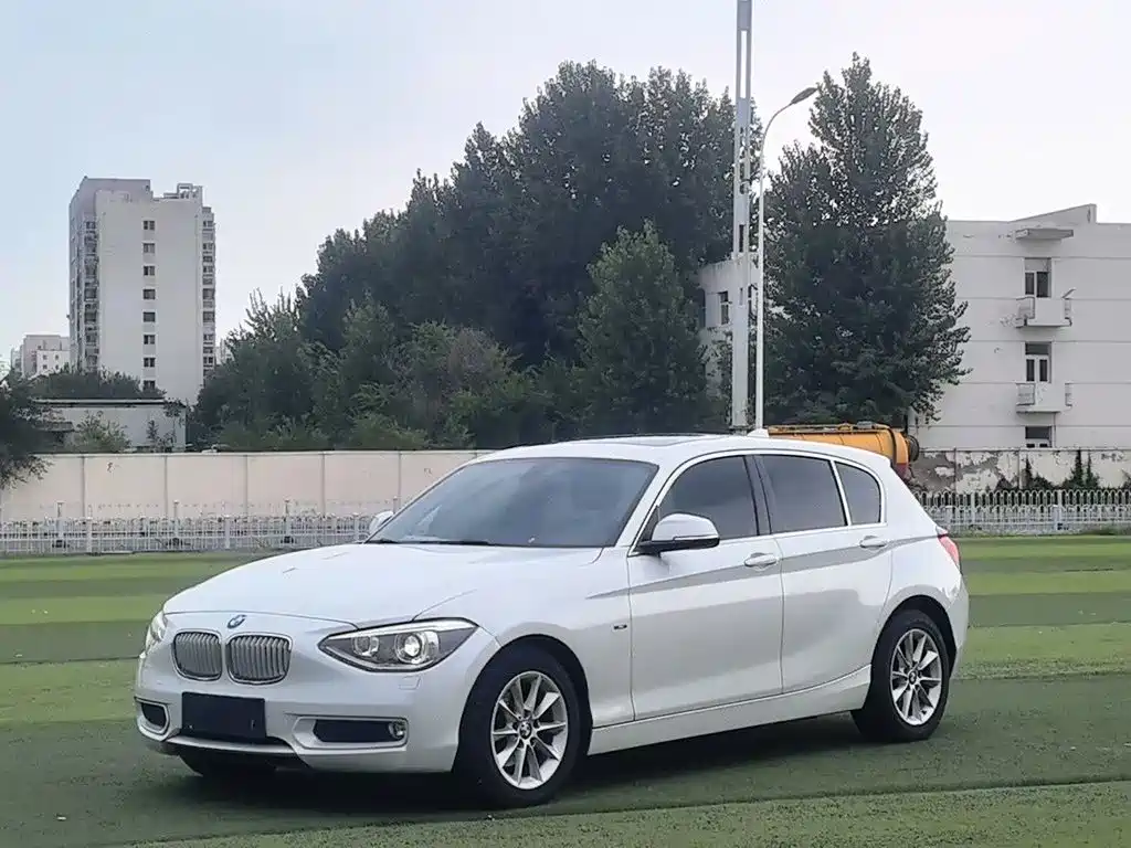 BMW 1 Series (Import)