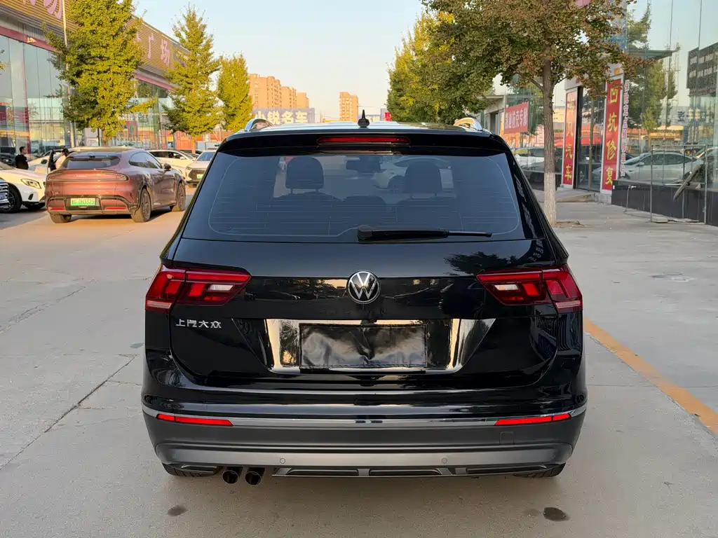 Volkswagen Tiguan L — миниатюра 9