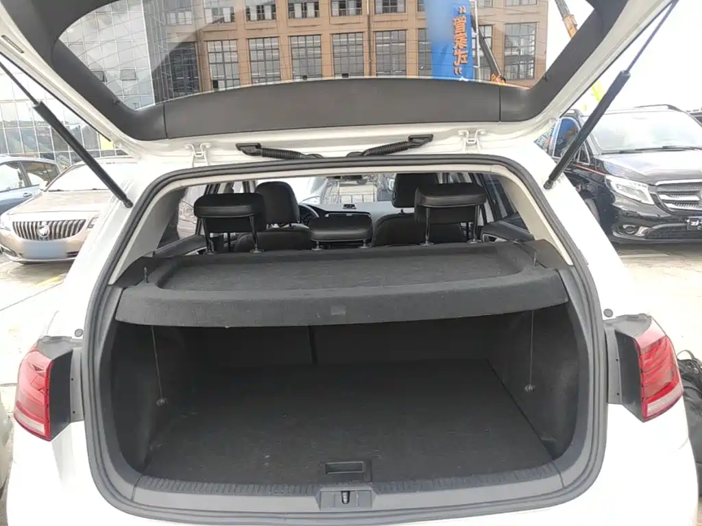 Volkswagen Golf — миниатюра 19
