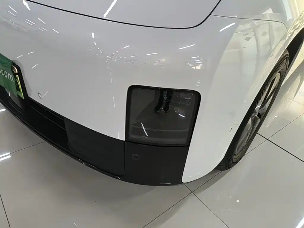 Li Auto Li MEGA — миниатюра 24