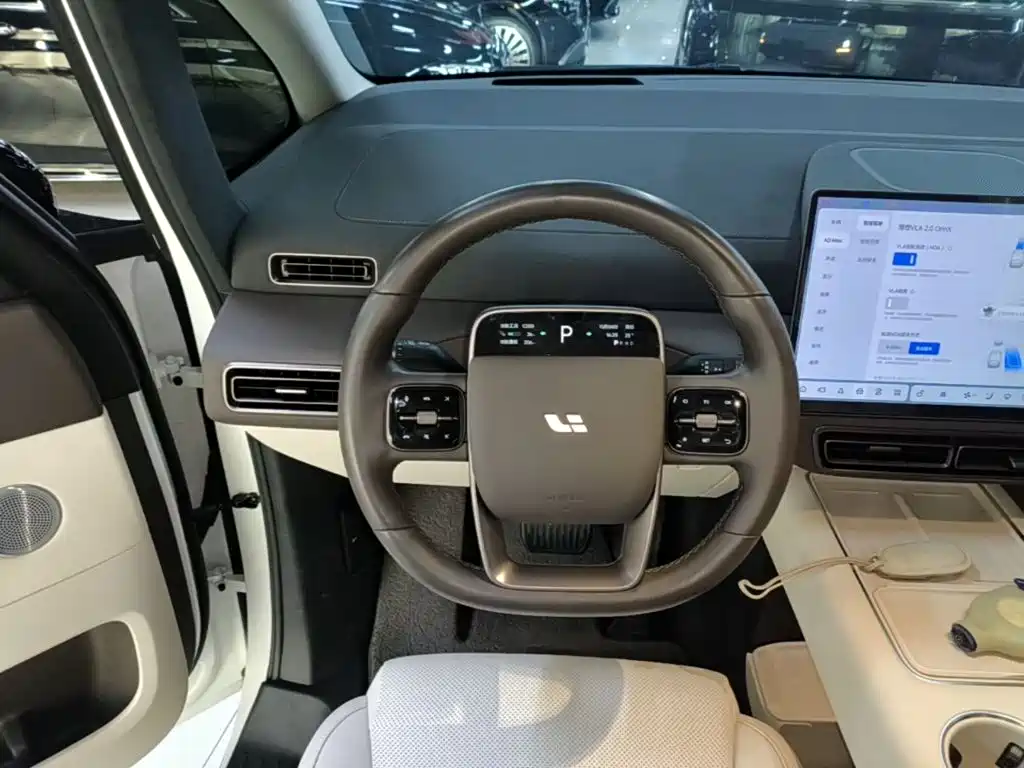 Li Auto Li MEGA — миниатюра 11