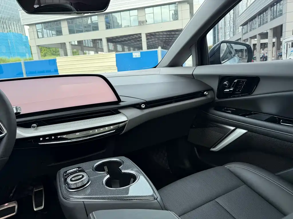 Cadillac IQ