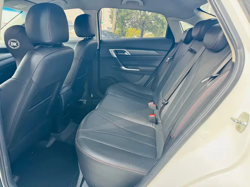 BAIC EU5 — миниатюра 6