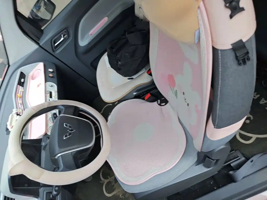 Wuling MINIEV — миниатюра 15