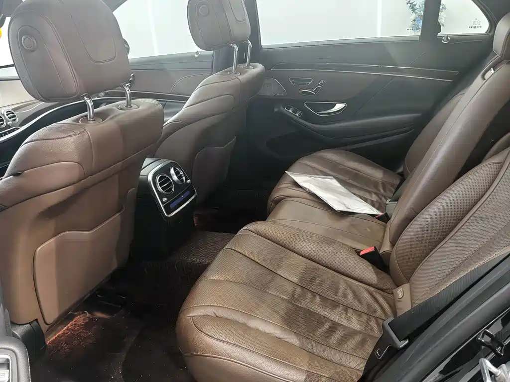 Mercedes-Benz S-Class — миниатюра 12