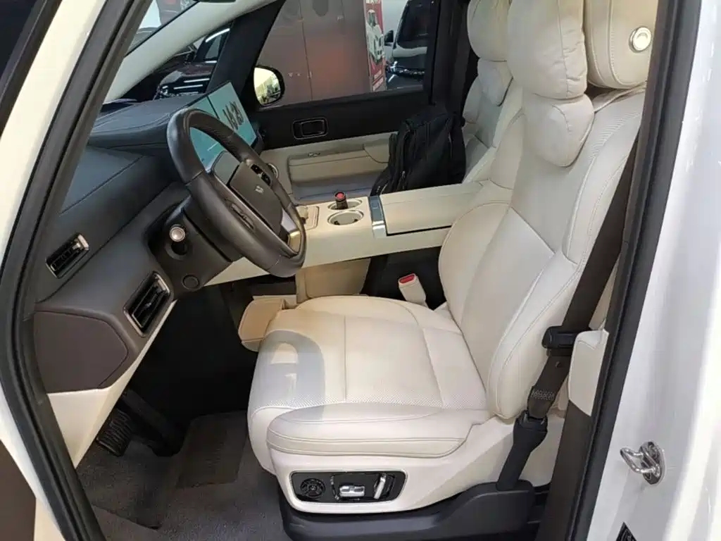 Li Auto Li MEGA — миниатюра 15