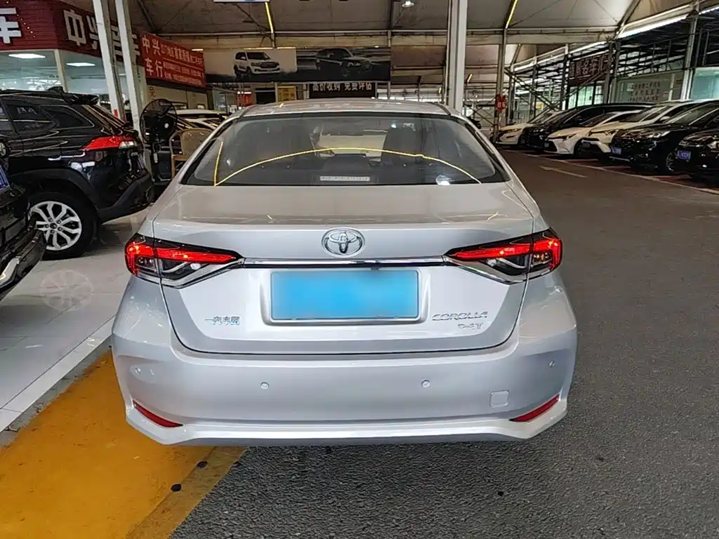 Toyota Corolla — миниатюра 6