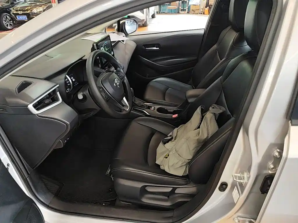 Toyota Corolla — миниатюра 15