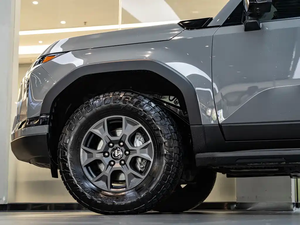Lexus GX — миниатюра 8