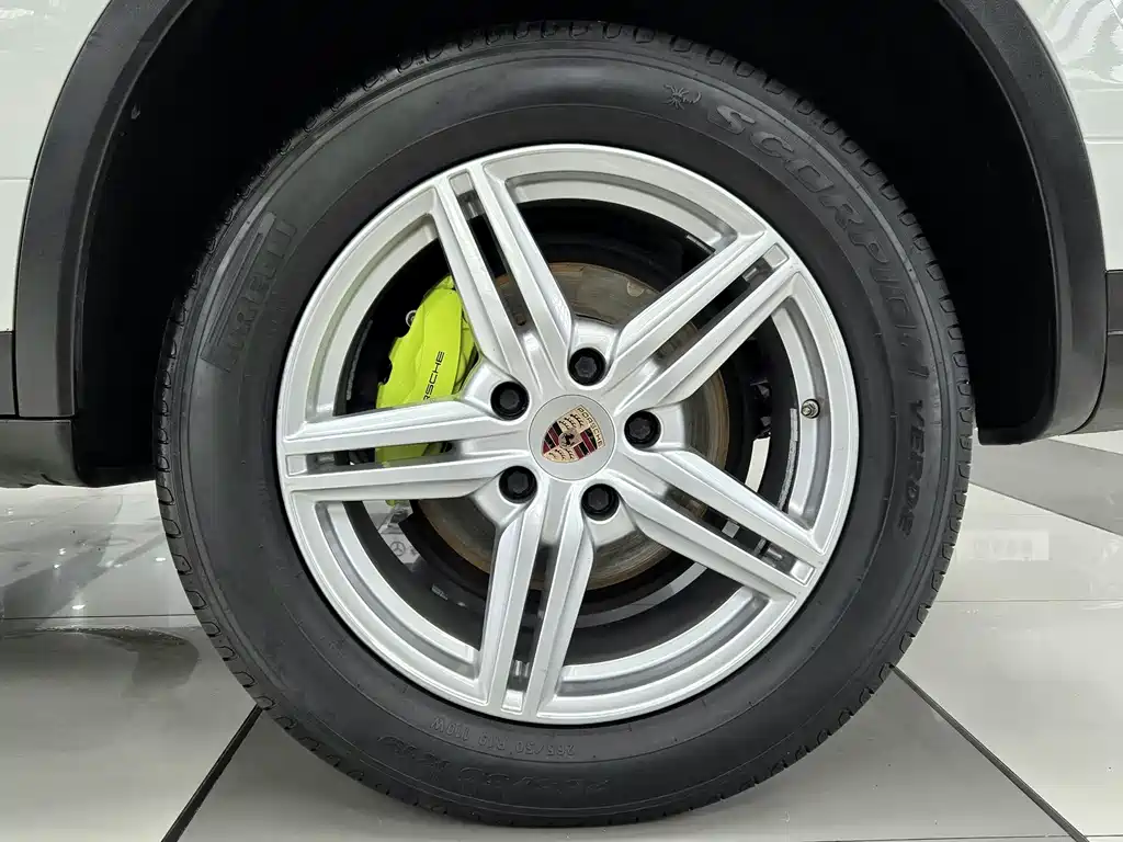 PORSCHE CAYENNE NEW ENERGY