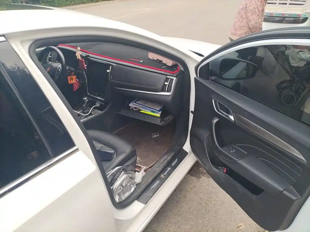 Roewe i6 Classic — миниатюра 18