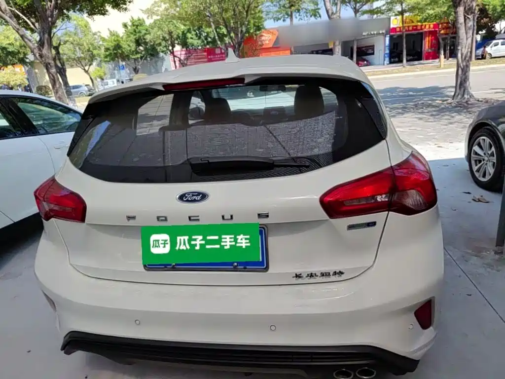 Ford Focus — миниатюра 6