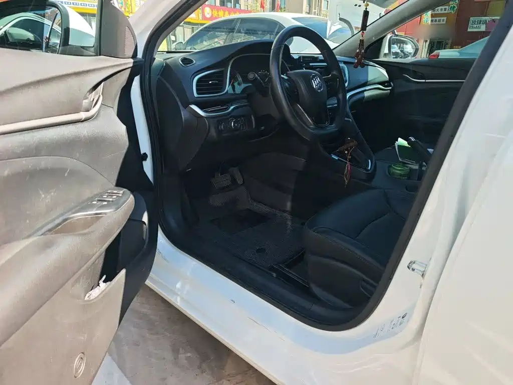 Buick Excelle — миниатюра 17