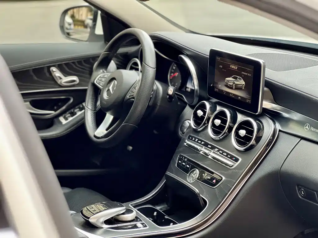 MERCEDES-BENZ C CLASS