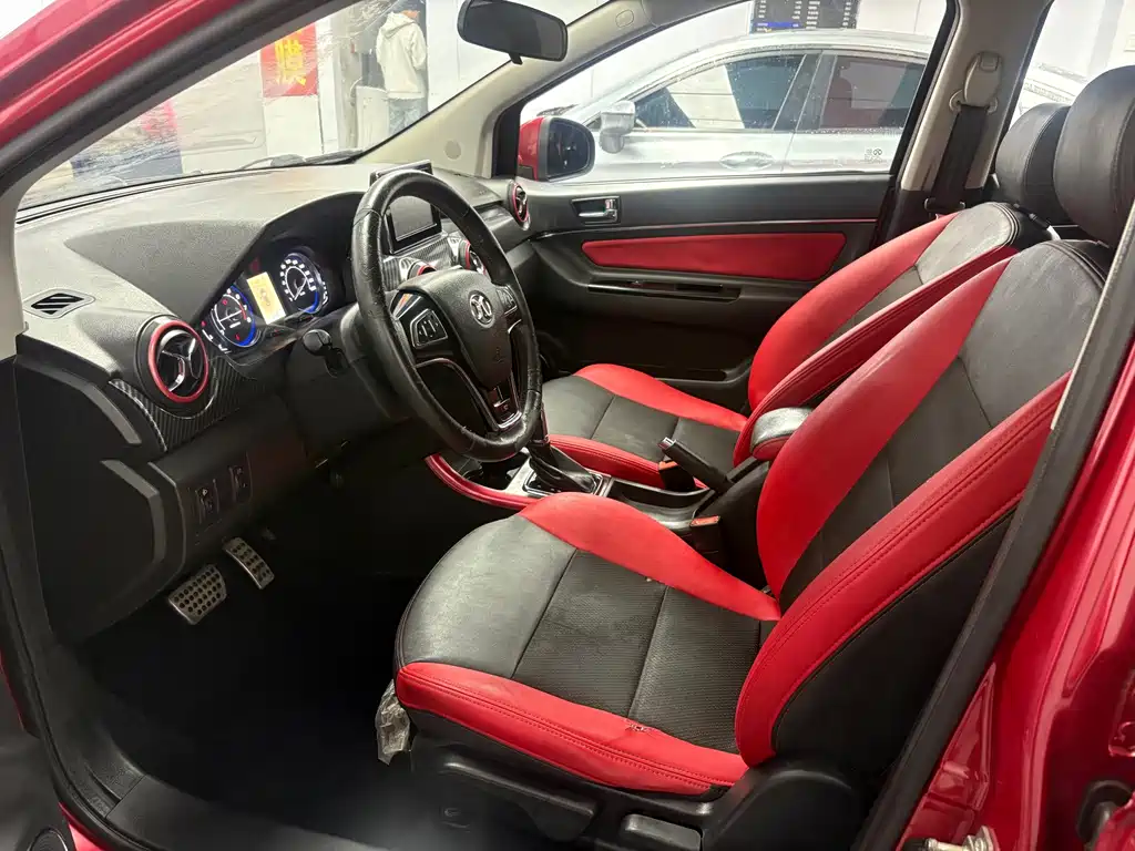 BAIC Senova X25 — миниатюра 4
