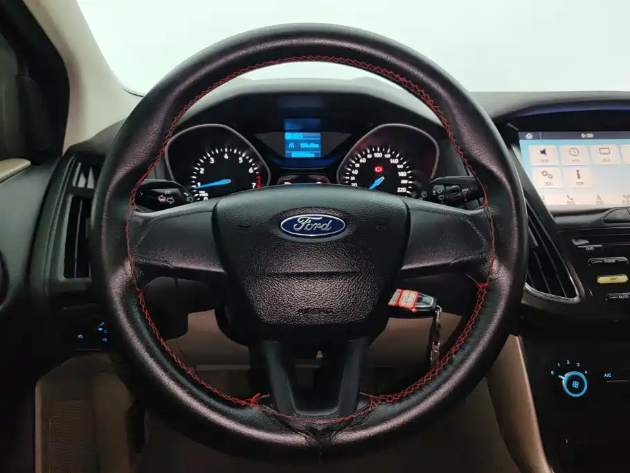 Ford Focus — миниатюра 15