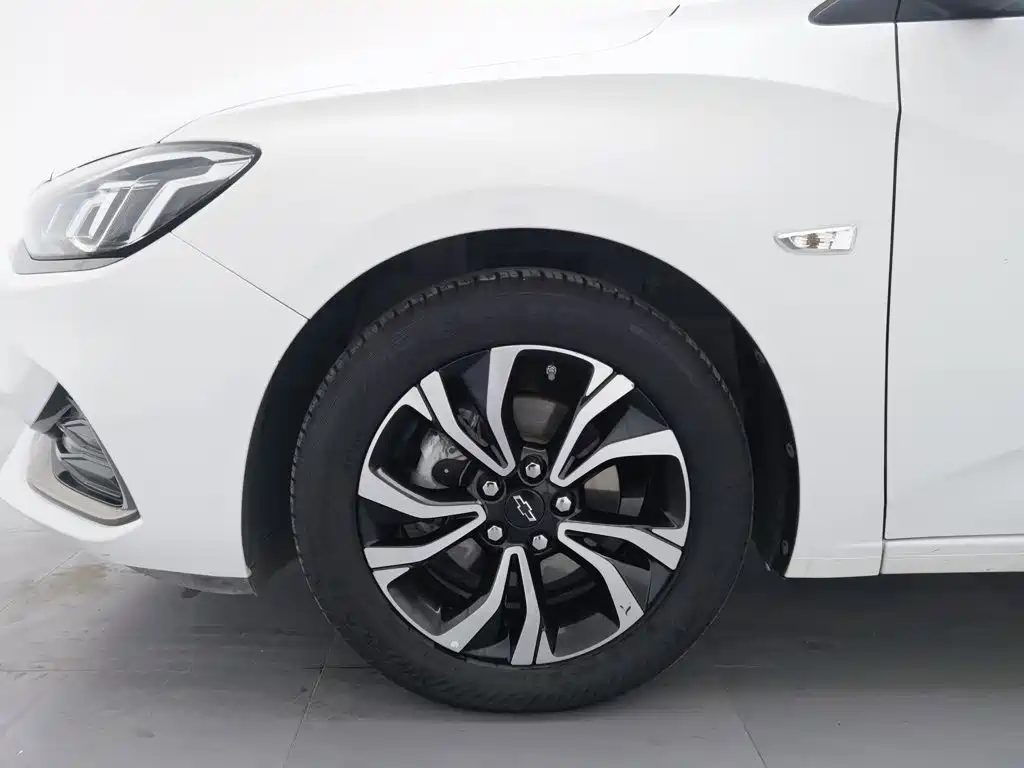Chevrolet Monza — миниатюра 17