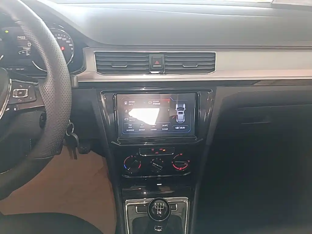 Volkswagen Bora — миниатюра 13