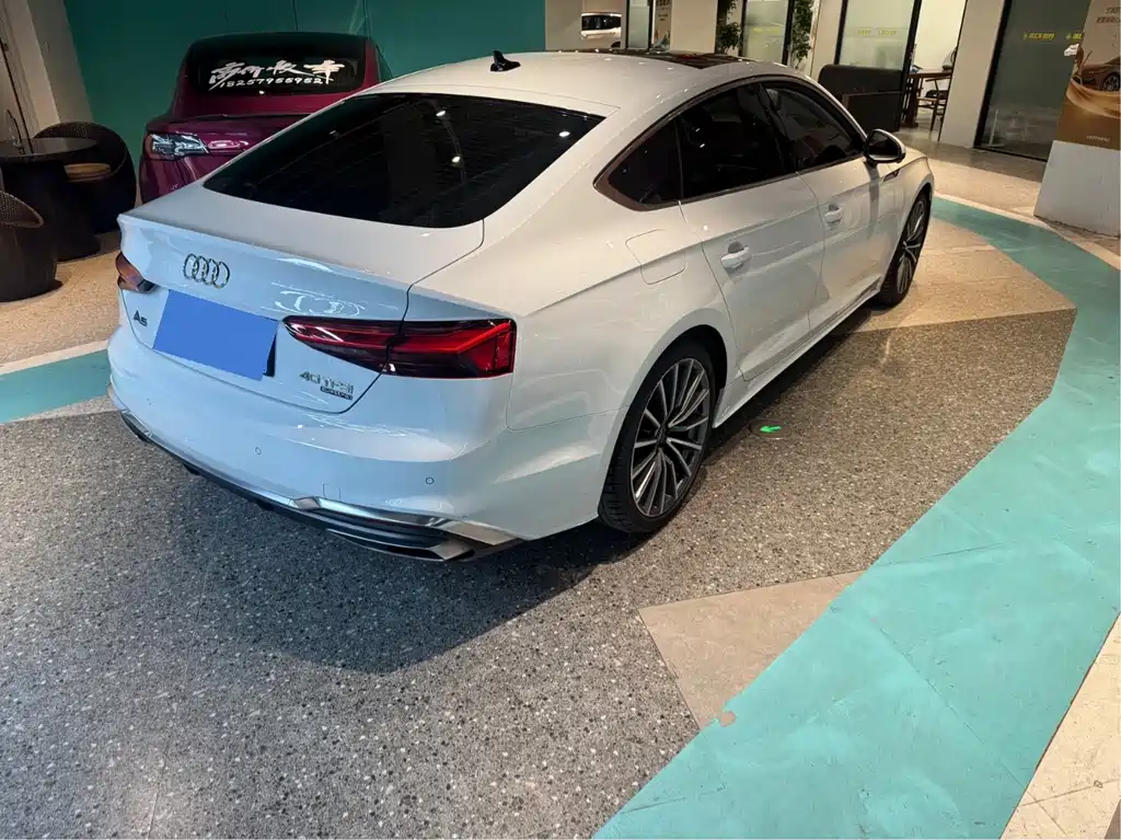 AUDI A5