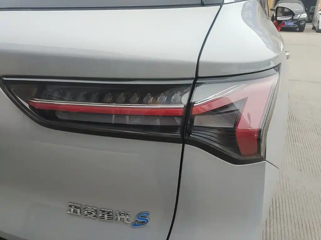 Wuling Xingguang S — миниатюра 8