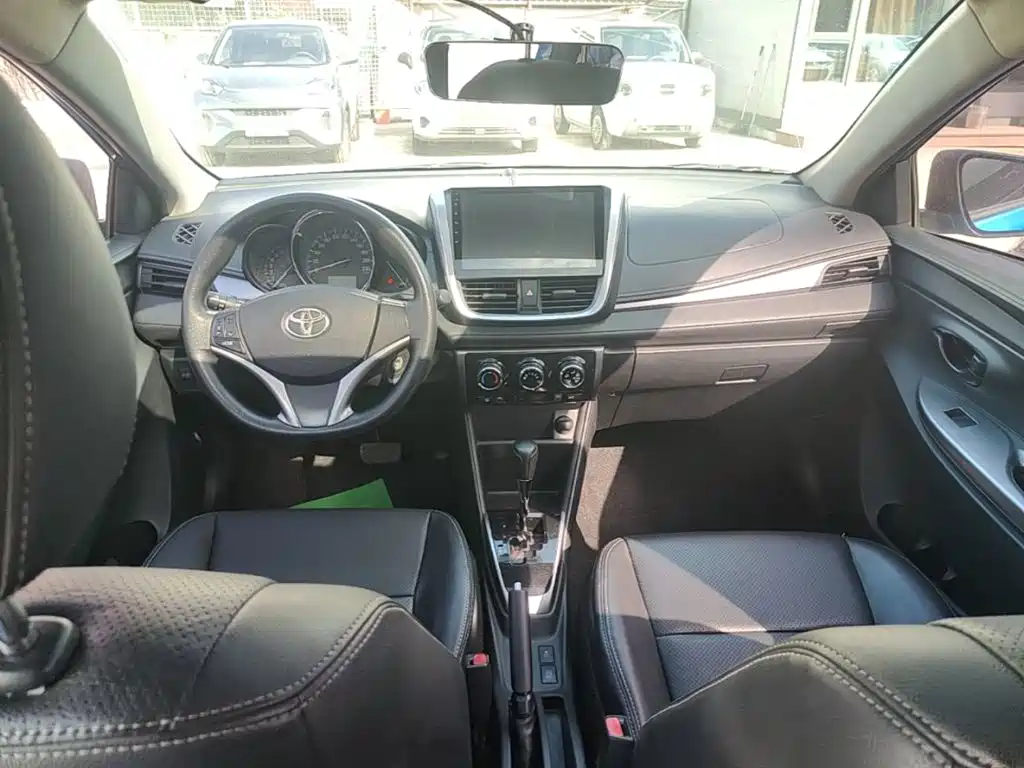 Toyota Vios FS — миниатюра 10