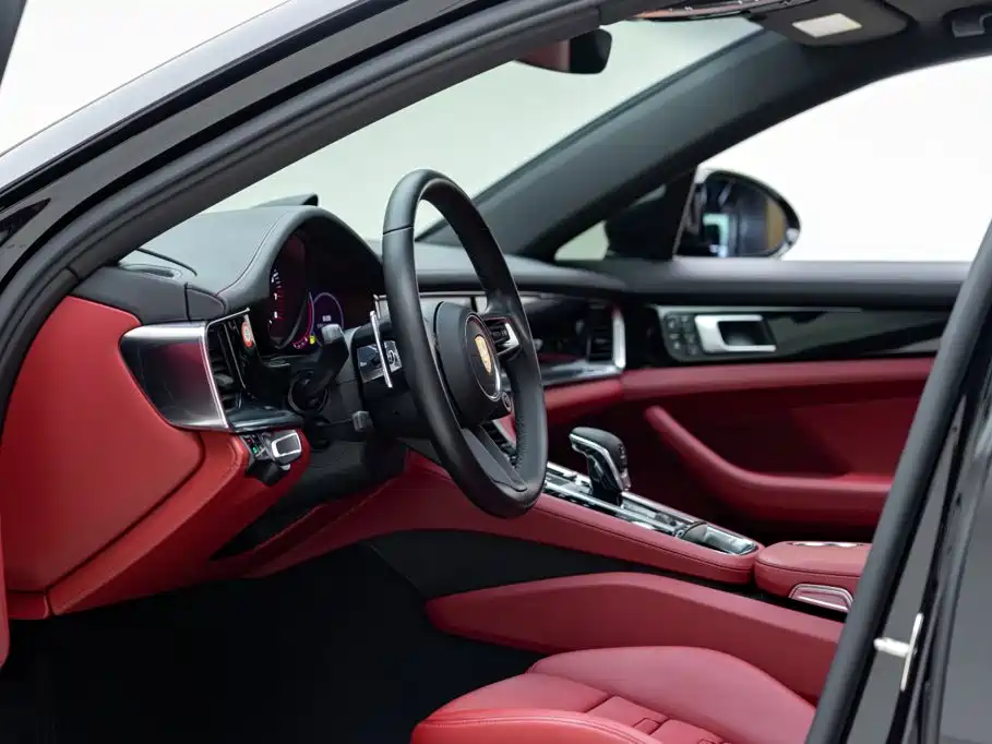 Porsche Panamera — миниатюра 8
