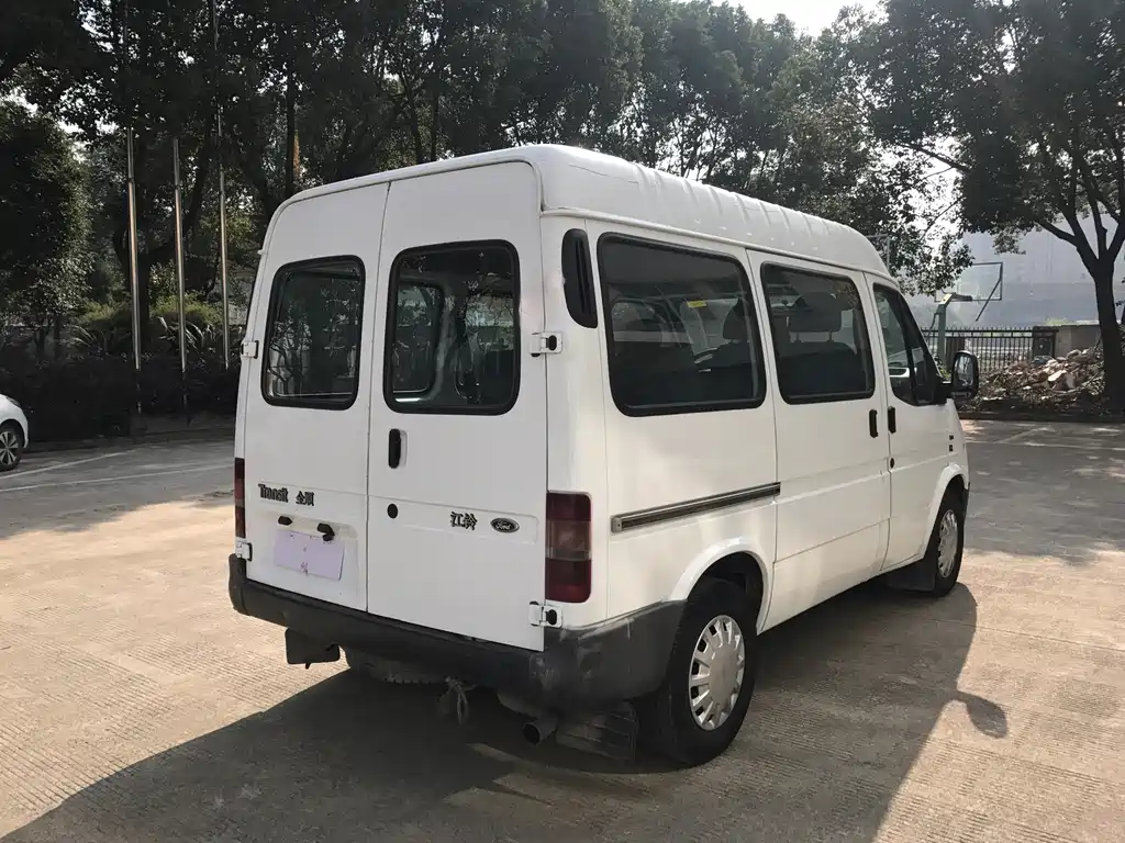 Ford Transit Classic — миниатюра 16