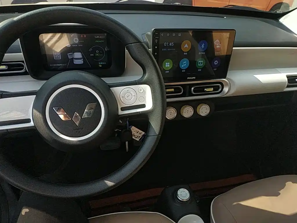 Wuling MINIEV — миниатюра 10
