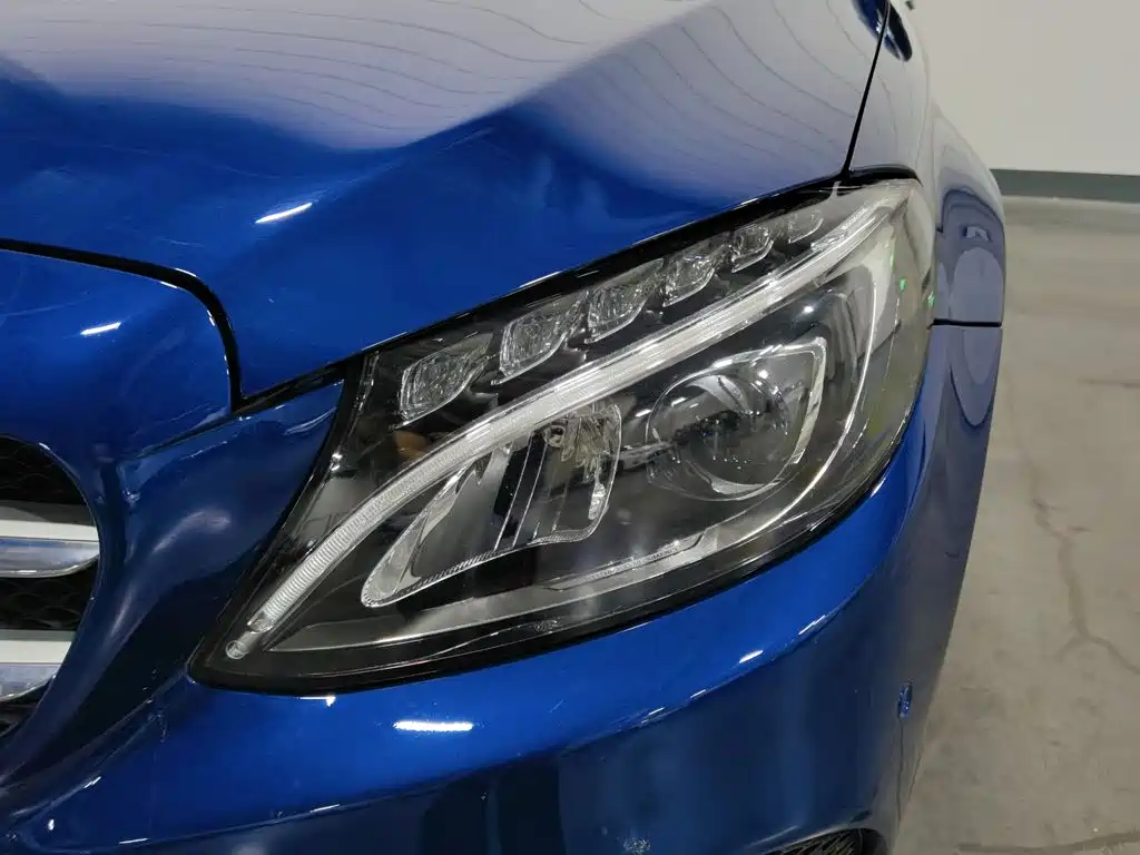 Mercedes-Benz C-Class — миниатюра 7