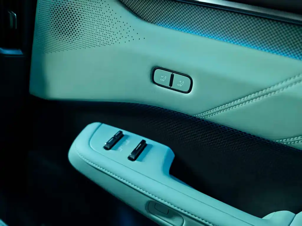 ZEEKR EXTREME KRYPTON 001