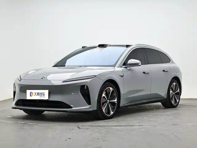 NIO ET5T