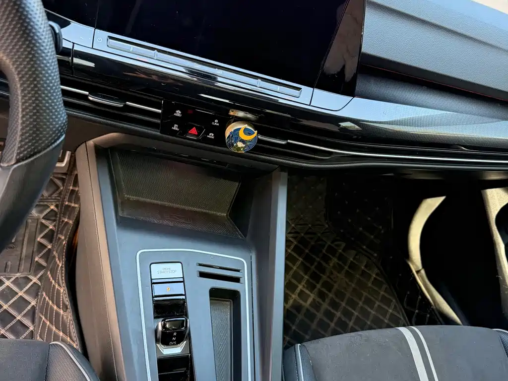 Volkswagen Golf — миниатюра 23